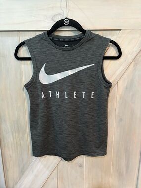 Nike Sleeveless Athletic Tank Top in Dark Gray with Light Gray Logo
